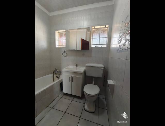 3 BEDROOM HOUSE TO LET IN VAALPARK